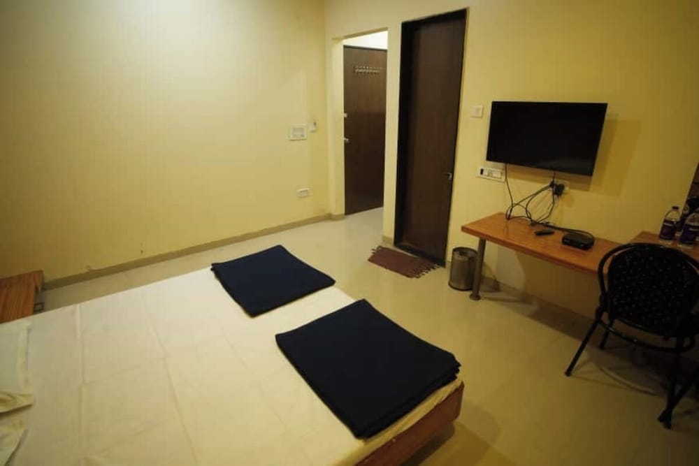 Tourist Home Lodging 30/36