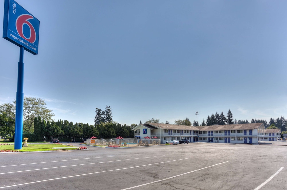 Motel6 Tigard, OR - Portland South - Lake Oswego in LAKE OSWEGO - OR