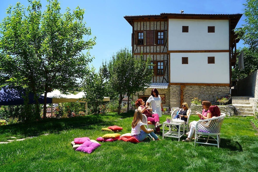 Dadibra Konak 40/50