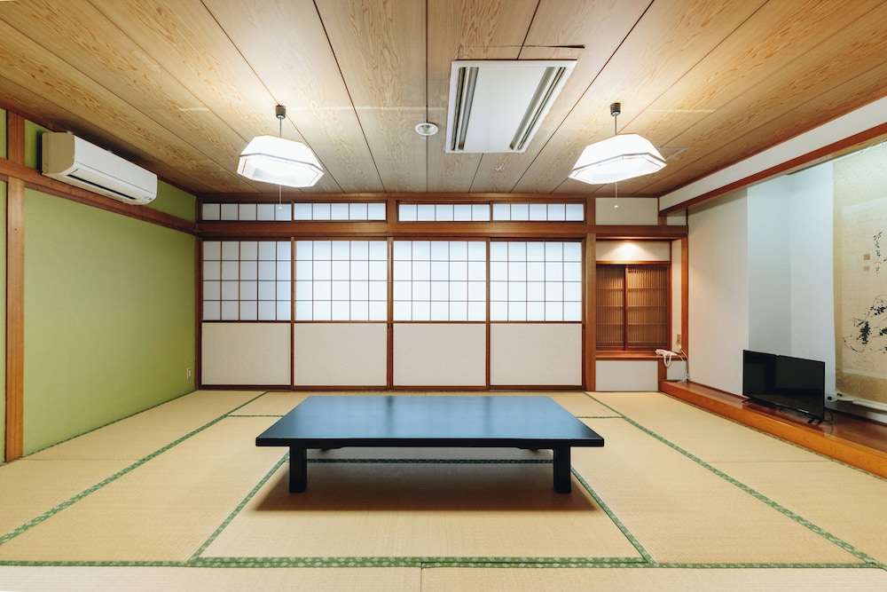 Hotel Kobayashi 9/10