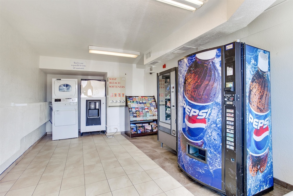 Motel6 Albuquerque Nm Carlisle 44/54