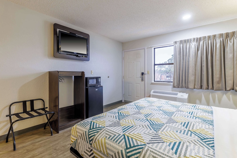 Motel6 Boerne, TX 42/60