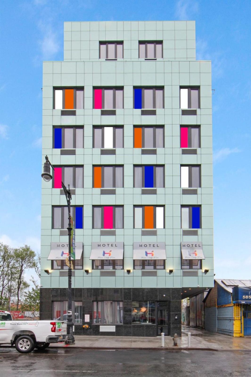 Hotel 365 Bronx 8/50