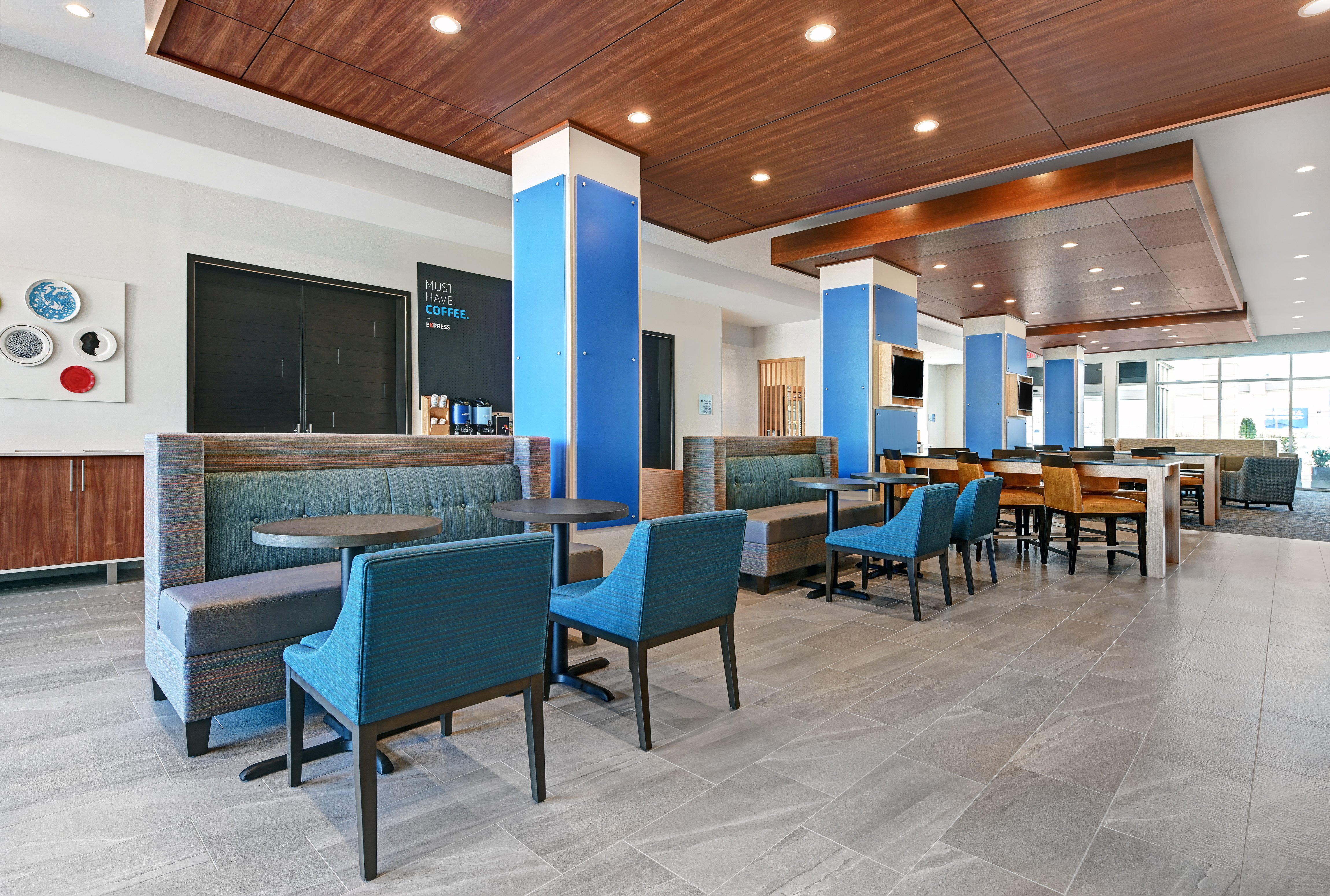 Holiday Inn Express Suites Houston W Memorial City Area 26/39