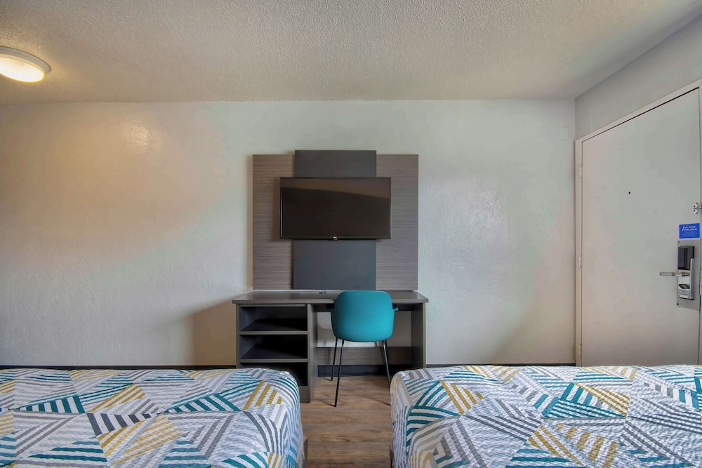Motel6 Santa Fe, NM 25/43