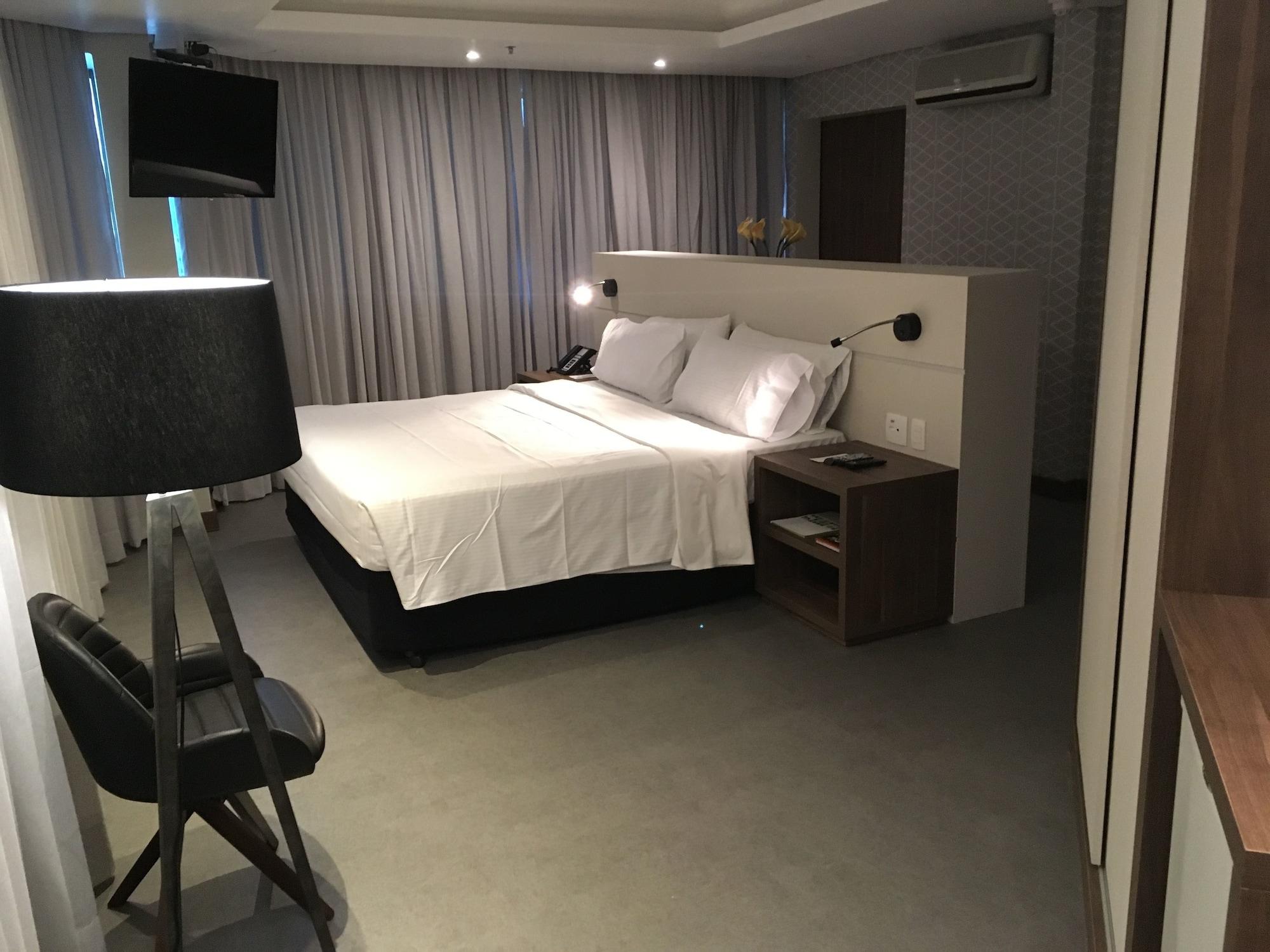 Suite, King Bed, Smoking, Master Porto Alegre (ex. Holiday Inn Porto Alegre) 3/7