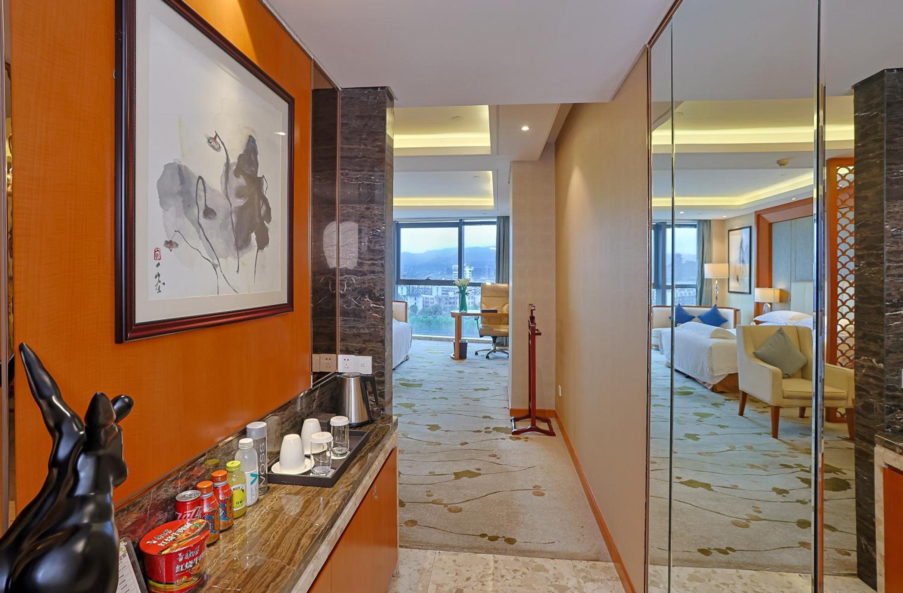 غرفة ديلوكس بسرير كينج وسرير كوين بإطلالة على النهر، Yiwu Shangcheng Hotel 6/8