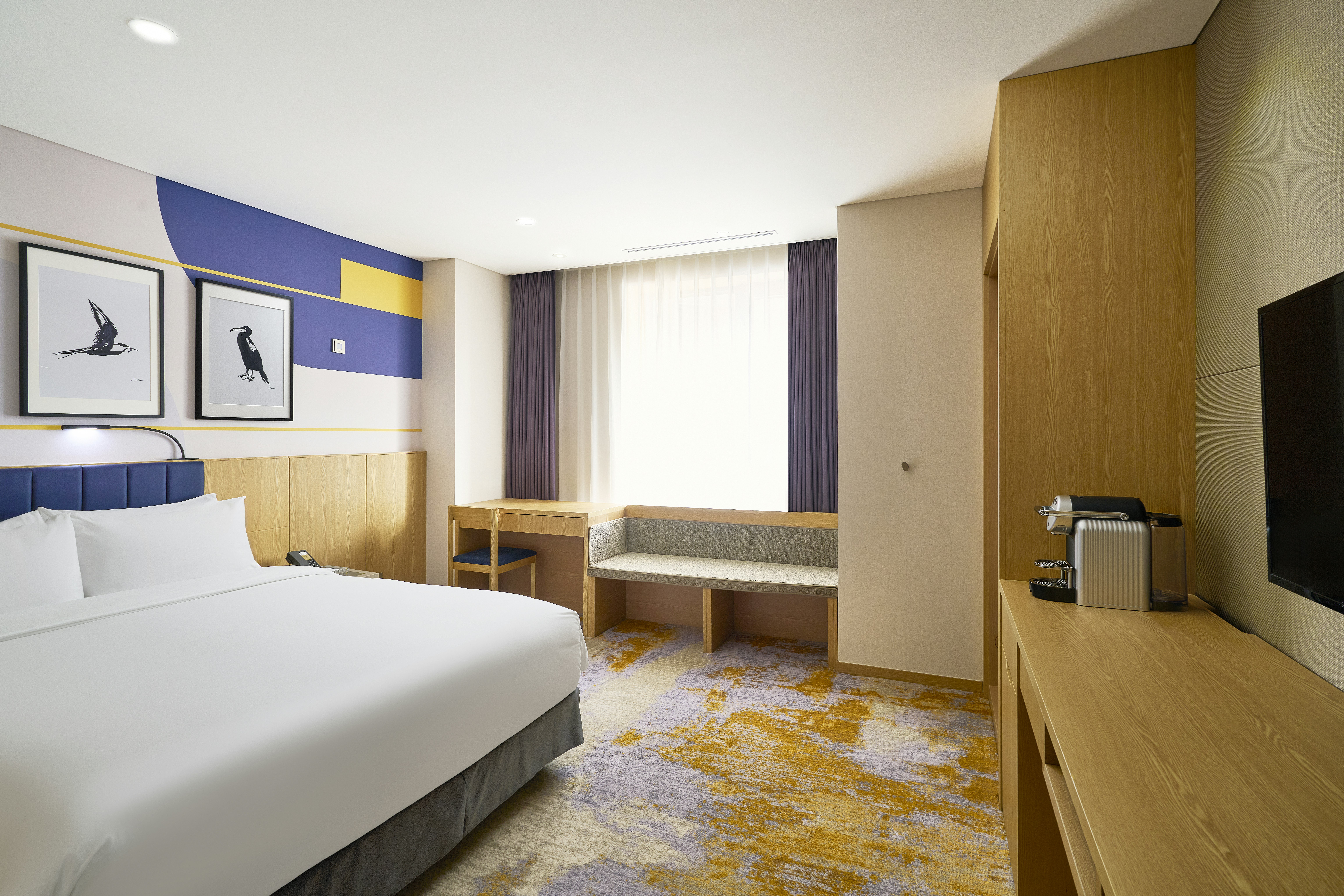 Deluxe, King Bed, City View, Accessible