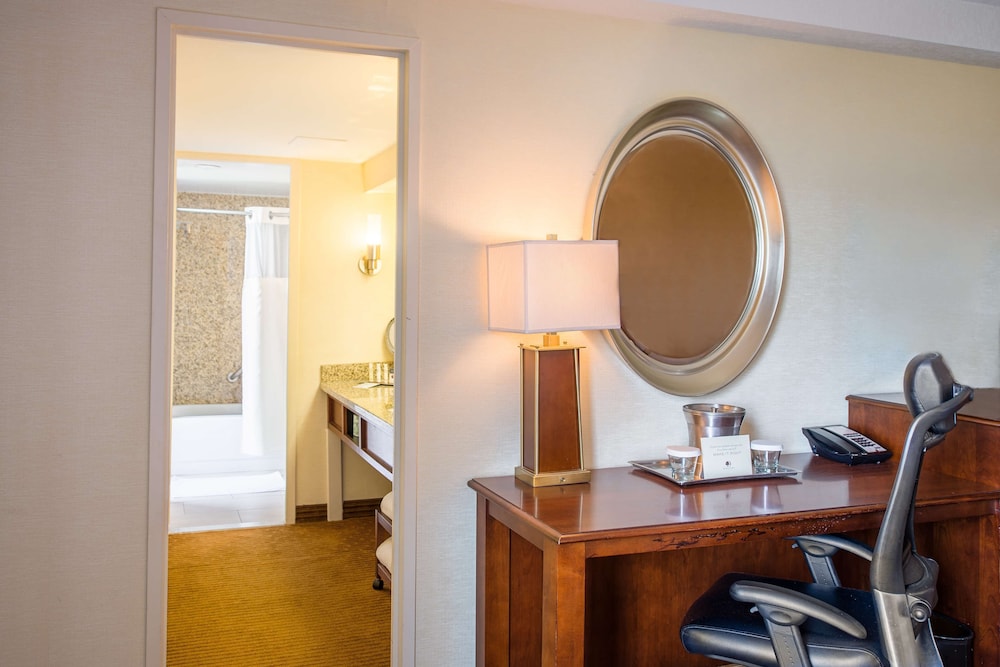 Hilton Philadelphia Airport 60/73