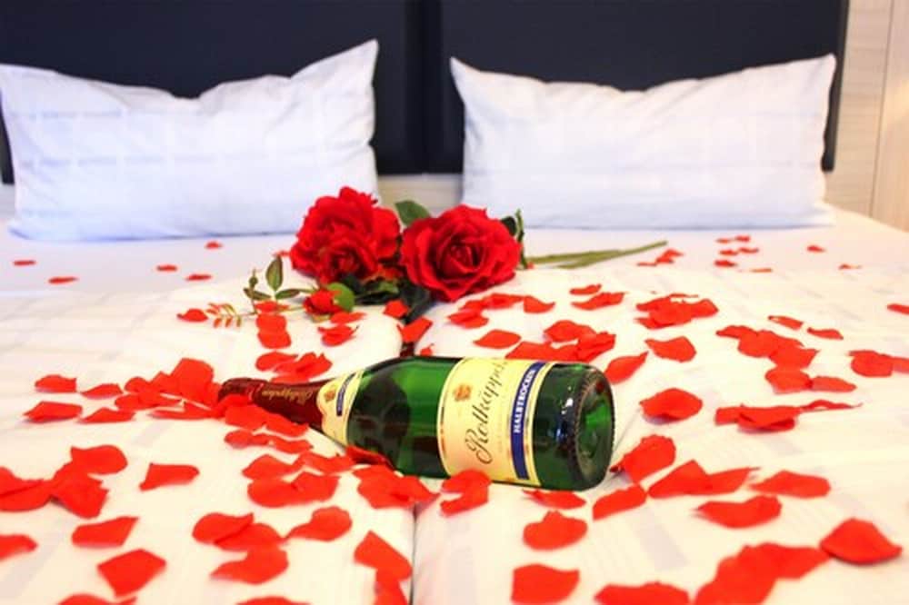 Hotel Altenwerder Hof 27/29