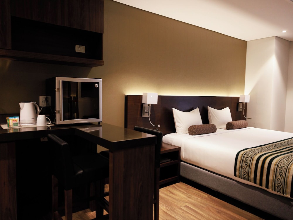 Hotel Rennova 20/70