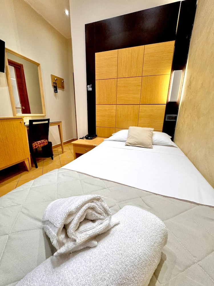 غرفة كلاسيكية مفردة، Hotel Fiorella 15/20