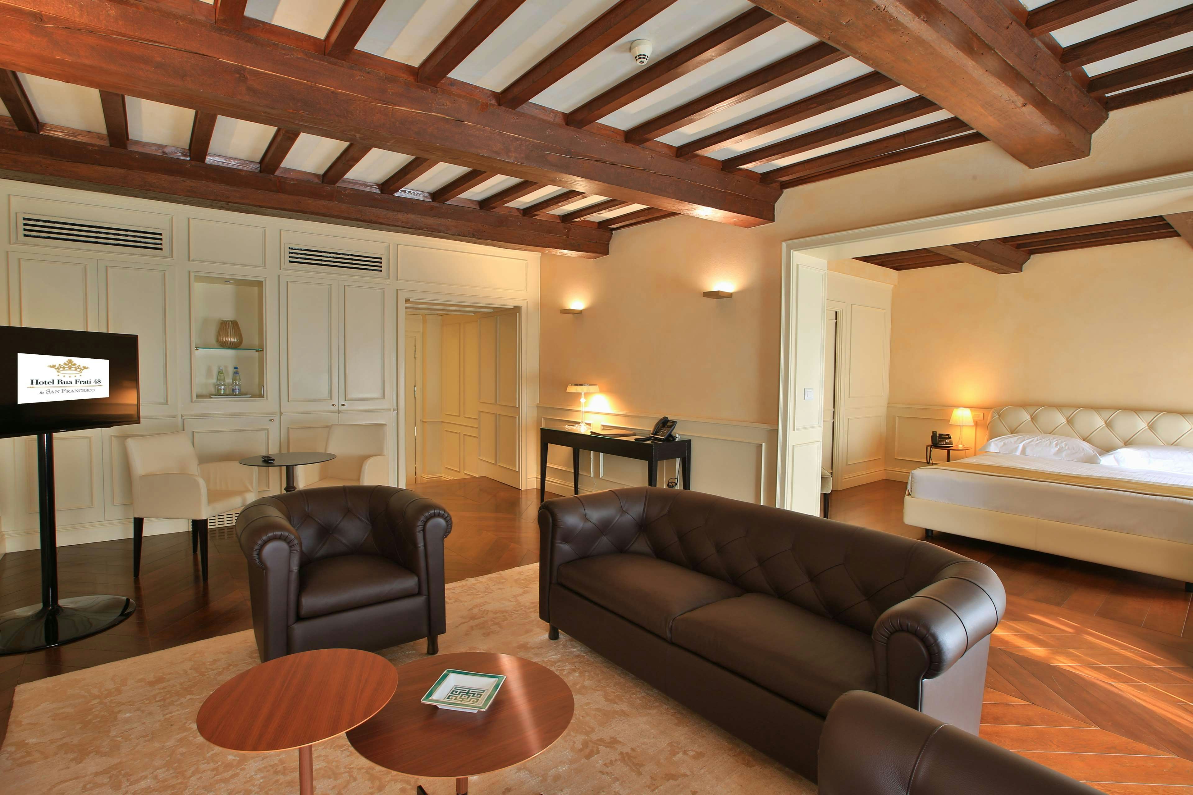 Hotel Rua Frati 48 in San Francesco 30/50