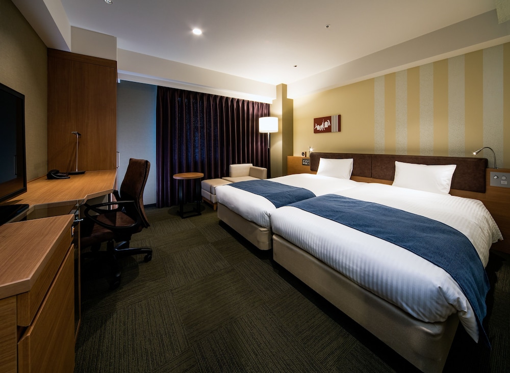DAIWA ROYNET HOTEL KOKURA EKIMAE 28/63