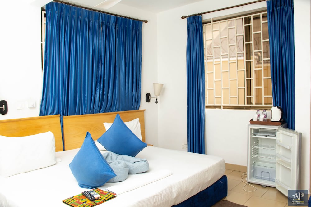 Asantewaa Premier Guesthouse 11/49