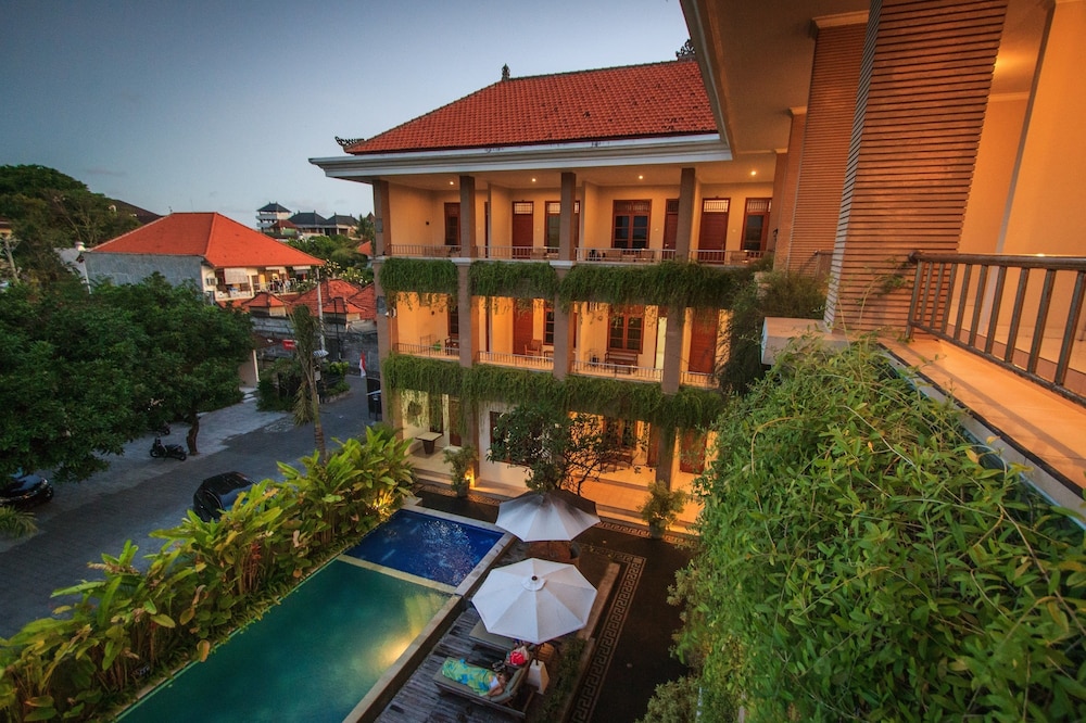 Pondok Anyar Inn 8/50