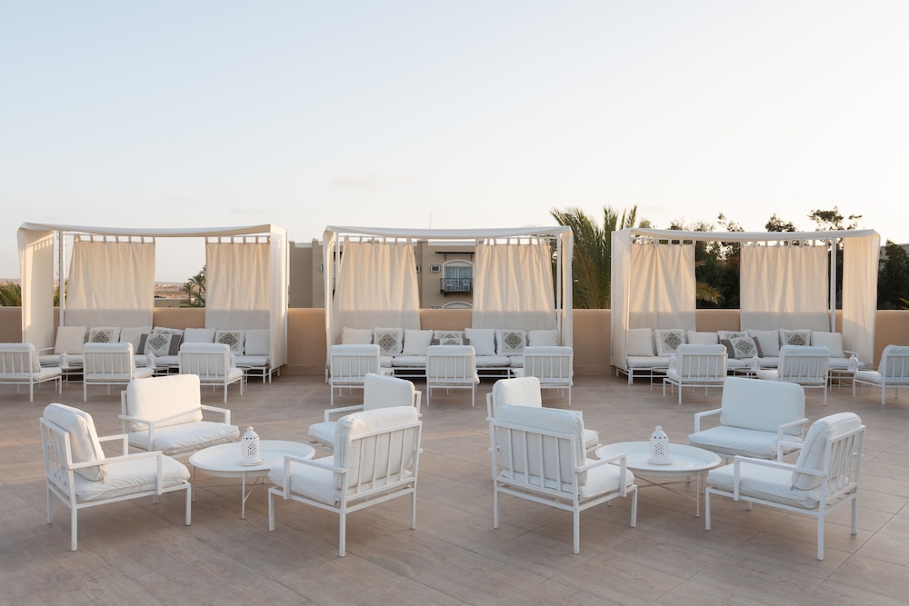 JAZ Neo Almazino, Almaza Bay 19/29