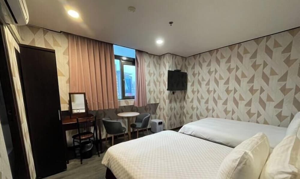 Sofu Hotel 37/47