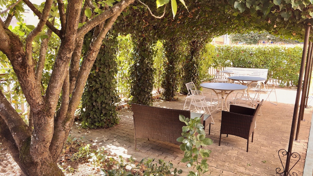 Kyriad Direct Arpajon 41/50