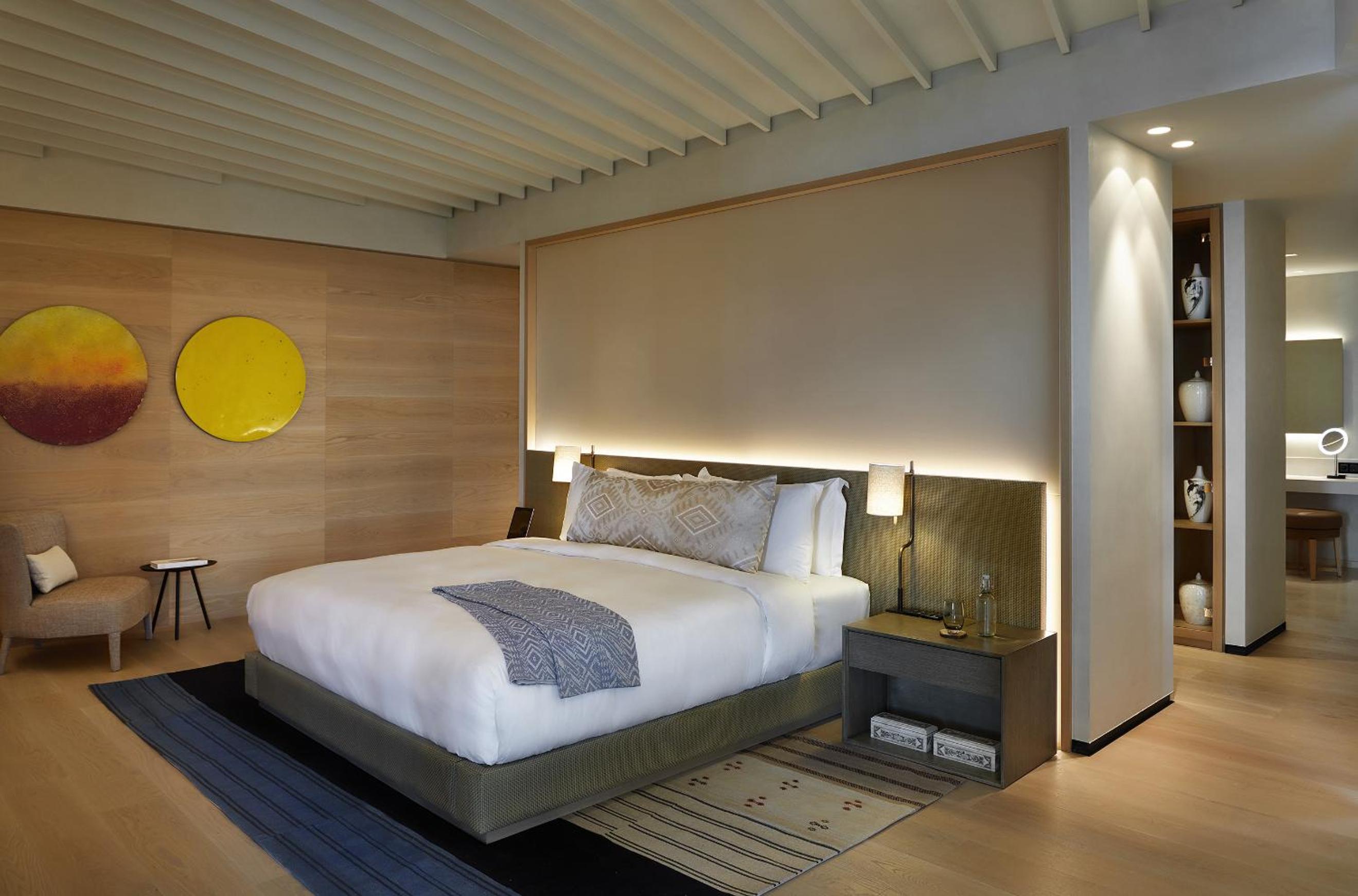 Suite, King Bed, Pool and Sea View, 2 Sofa