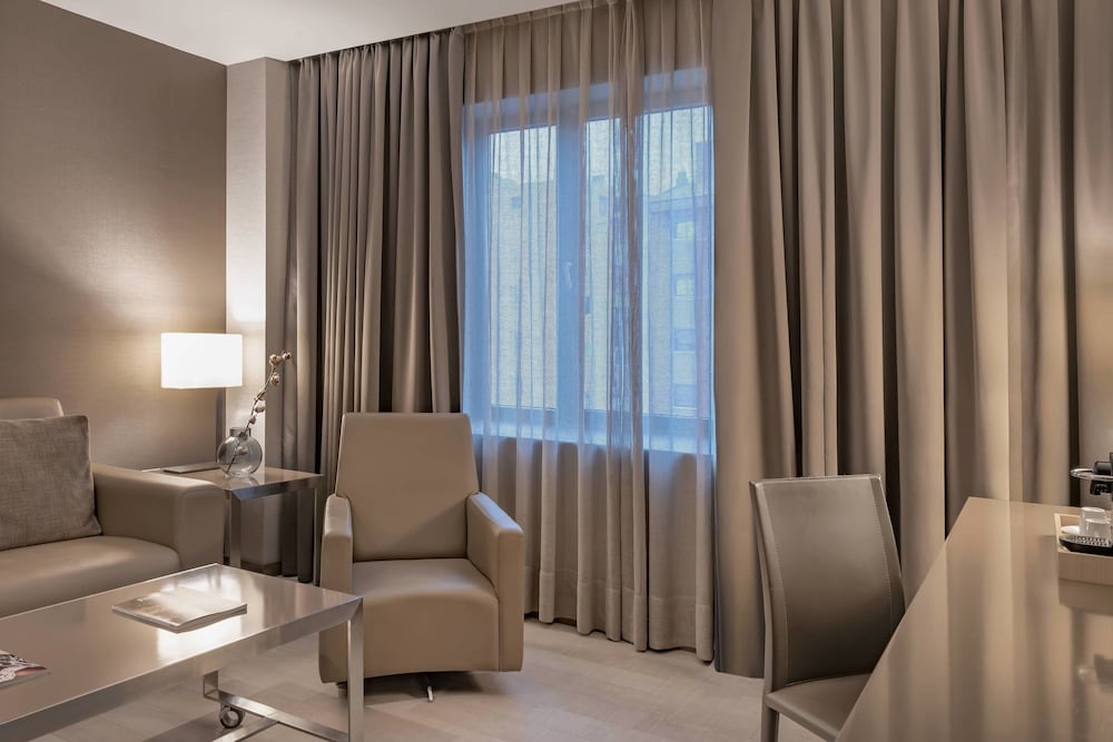 Ac Hotel Los Vascos 26/42