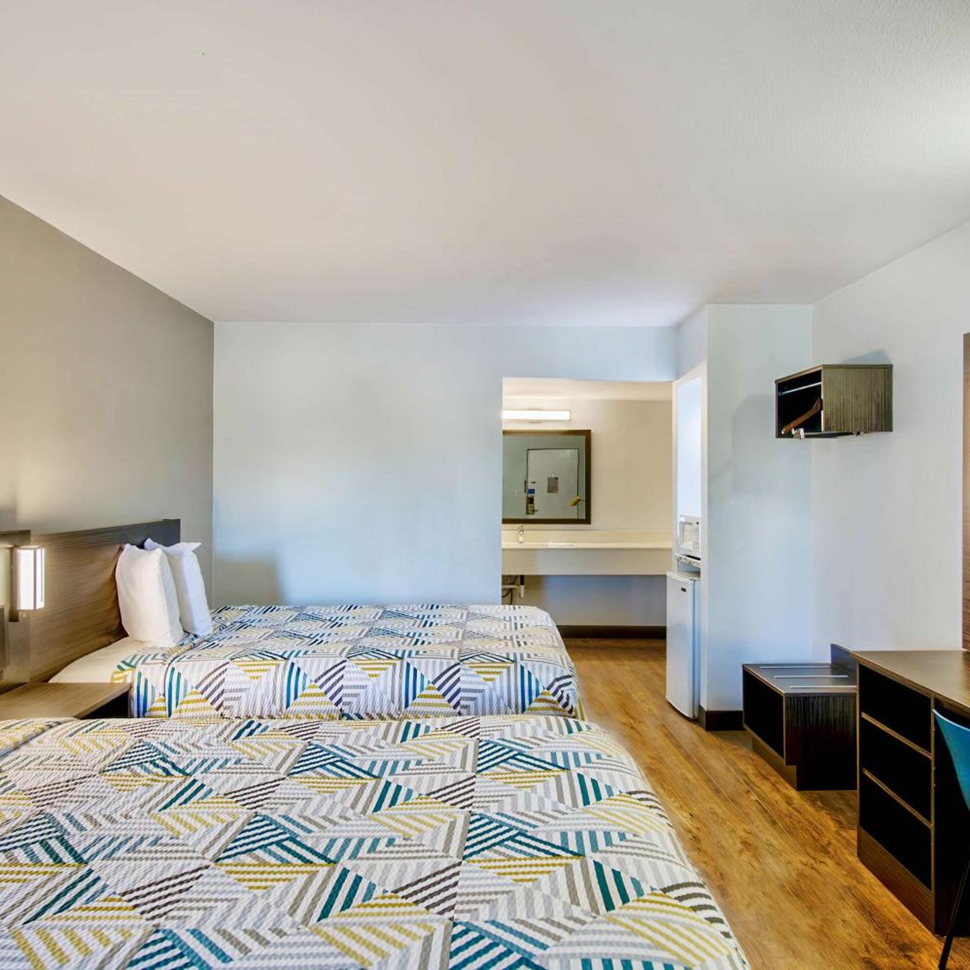 غرفة بسريرين كوين لغير المدخنين، Motel6 Fort Worth, TX - White Settlement 5/6