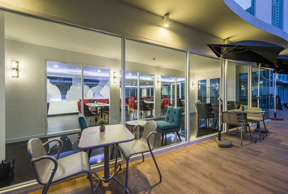 Anajak Bangkok Hotel 43/70