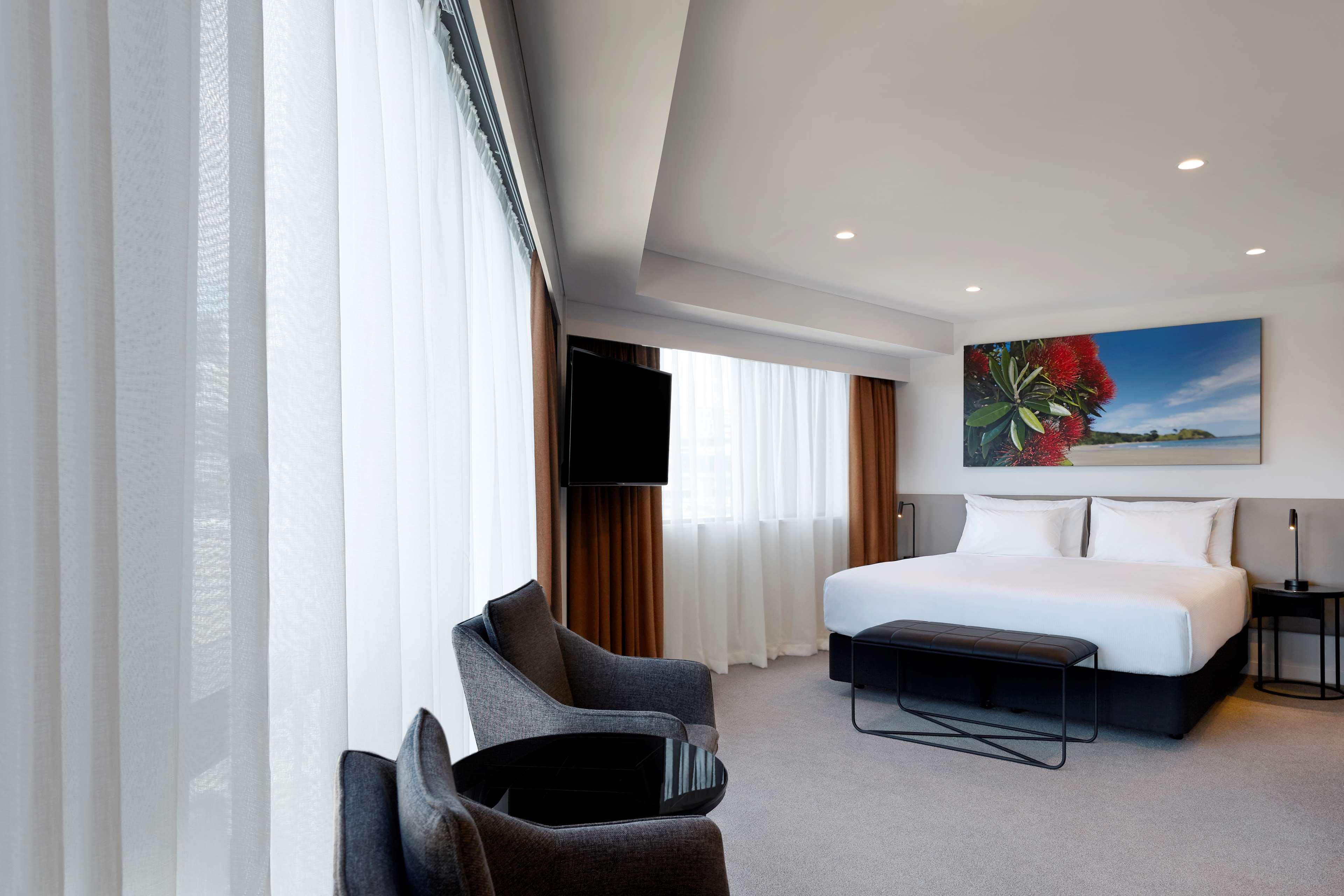 EXECUTIVE, DOUBLE OR TWIN BED
