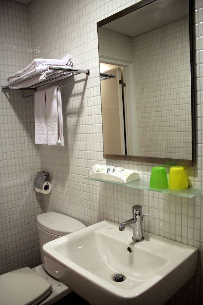 Sunnyside Hotel 25/31