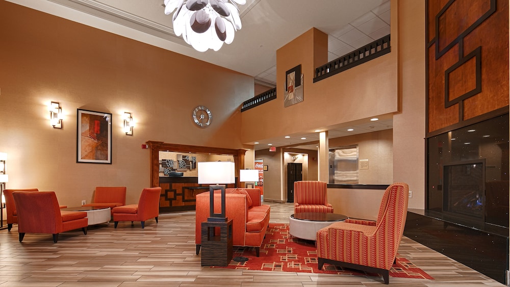 Best Western Plus Peoria 14/28
