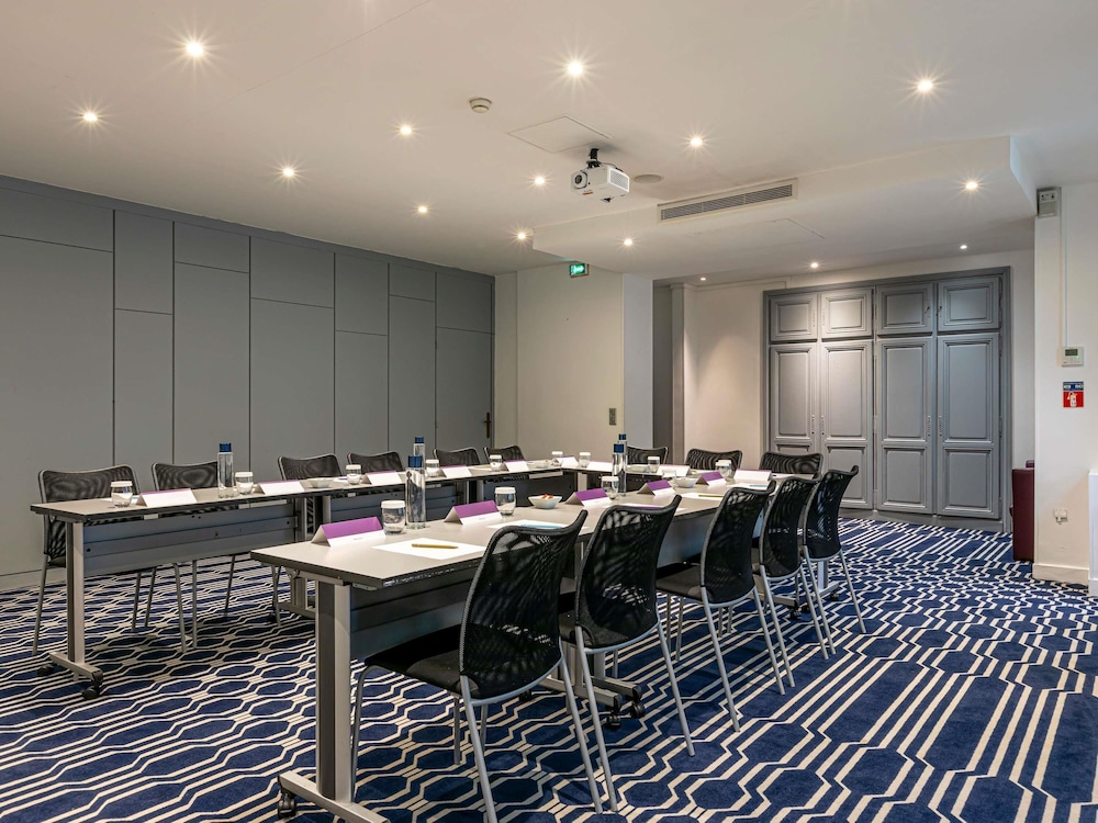Mercure Paris Saint Cloud Hippodrome 61/69