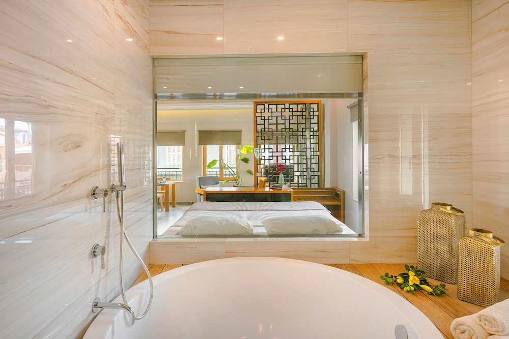 Querini Luxury Suites 44/46