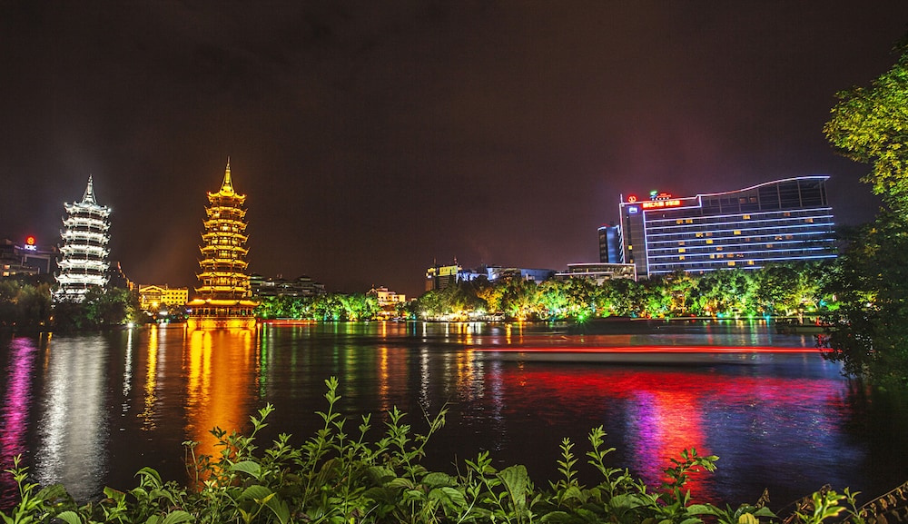 Lijiang Waterfall Hotel 69/71