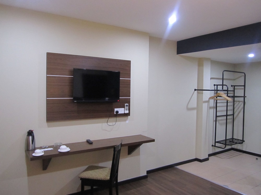 GARDEN INN 24/38