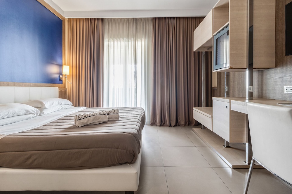 ERACLE HOTEL 11/61