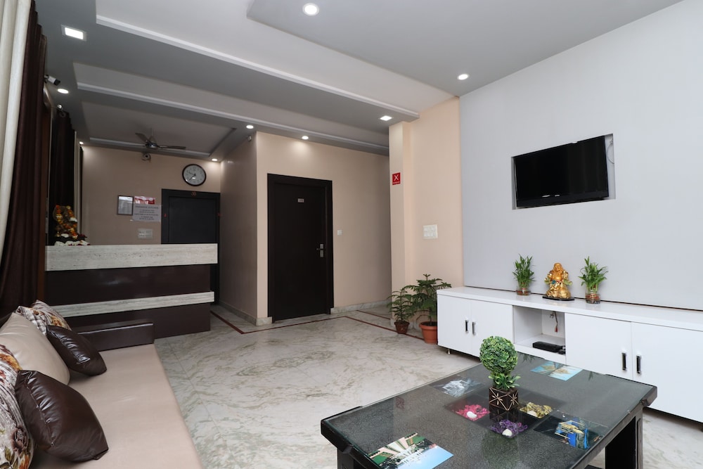 AARADHYA RESIDENCY 12/50