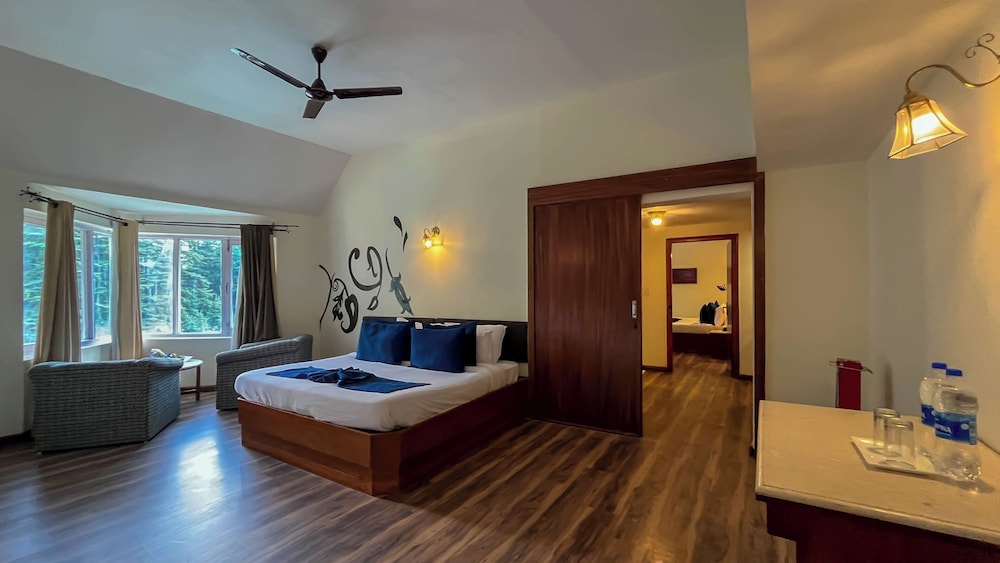 Golden Tulip Manali 13/92