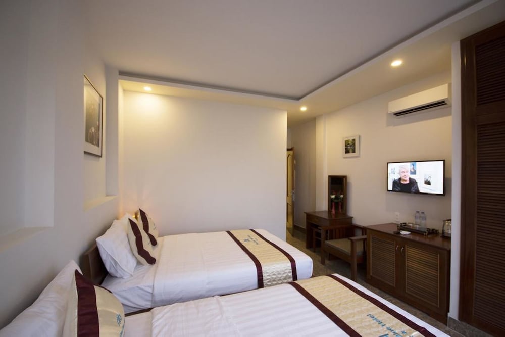 Phu Quoc Blue Hotel 5/18