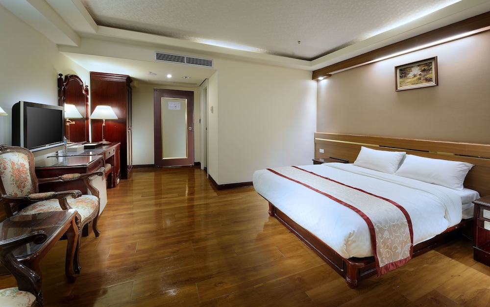 Cheng Pao Hotel 16/64