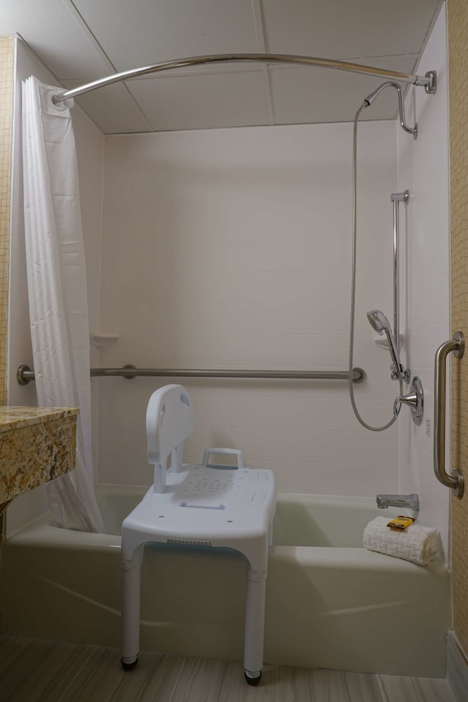 Best Western Plus Morristown Conference Center 15/45