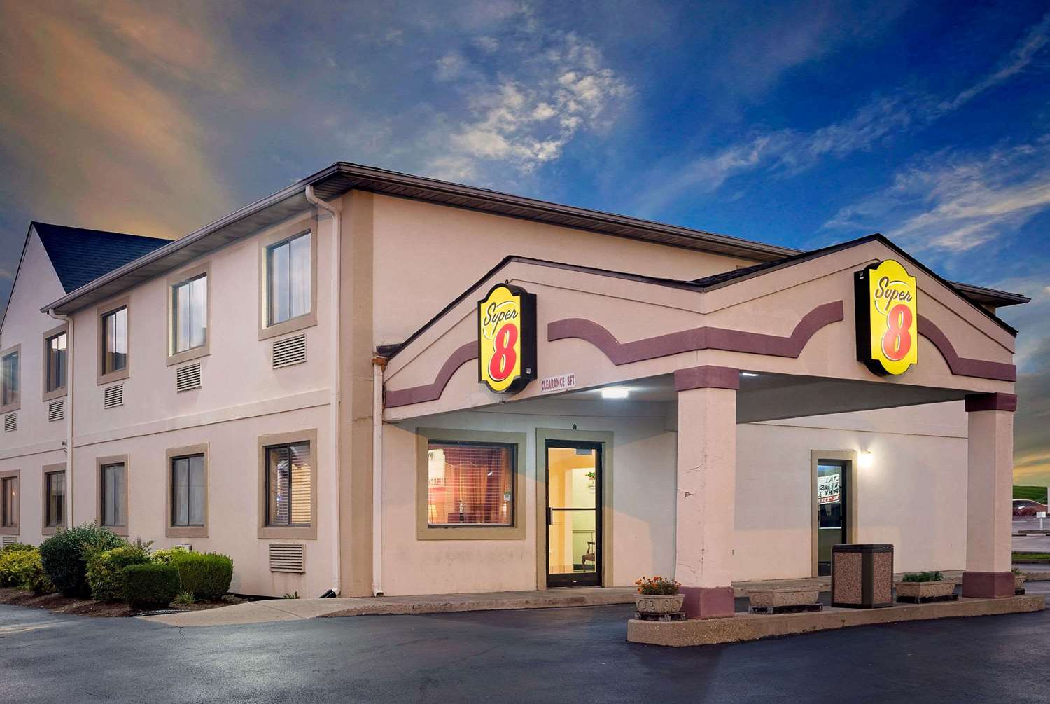 Super 8 by Wyndham Somerset 2/40