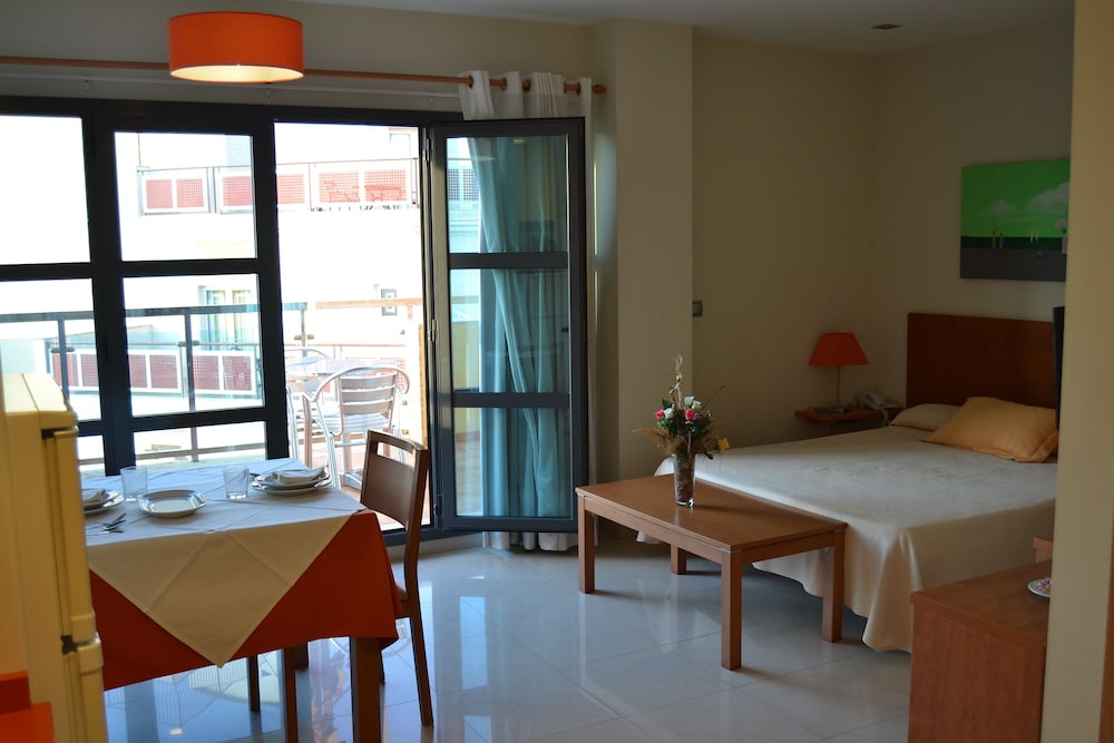 Apartahotel Bahia 34/50