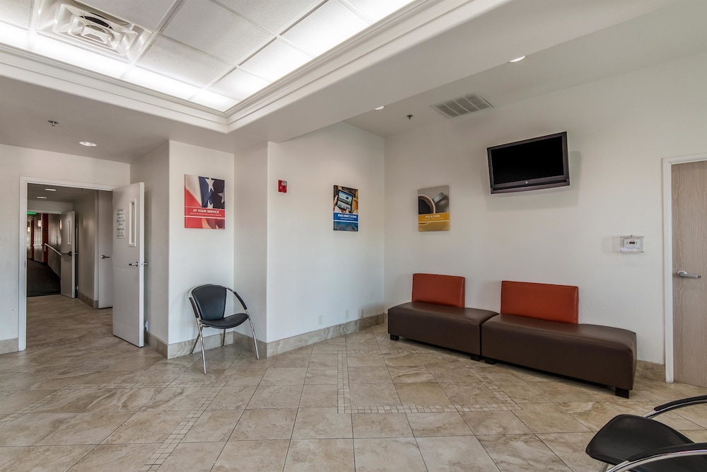 Motel6 San Antonio, TX - Downtown - Alamo Dome 41/54