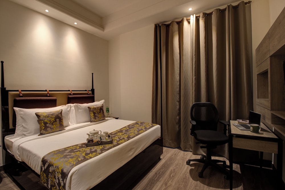 Rhythm Gurugram - Hotel & Suites 12/50