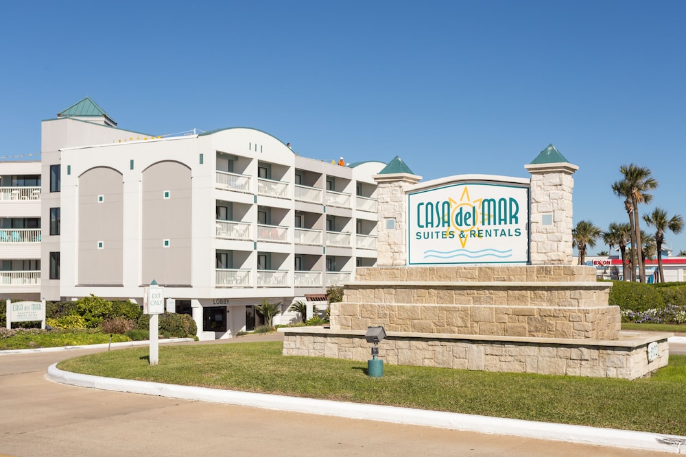 Casa Del Mar Beachfront Suites 21/82