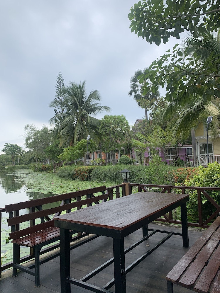 Bangchong Marina Resort 34/50