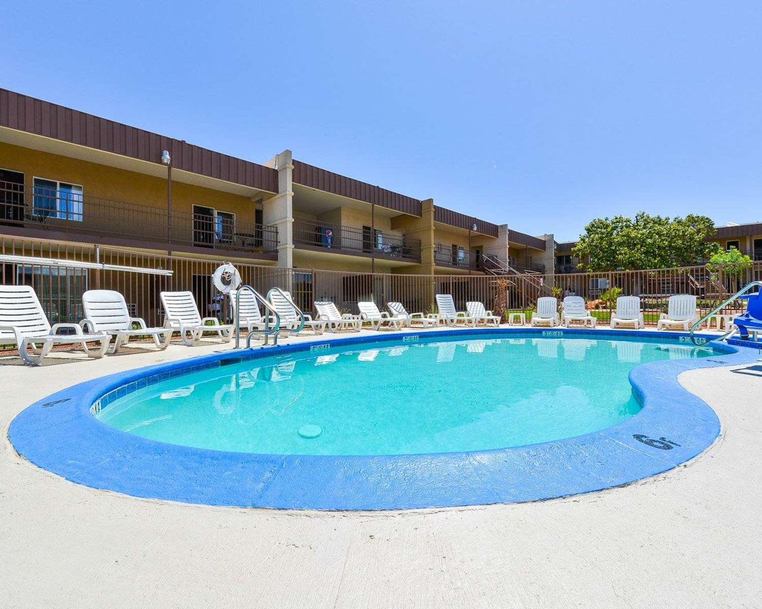 Rodeway Inn At Lake Powell 42/42