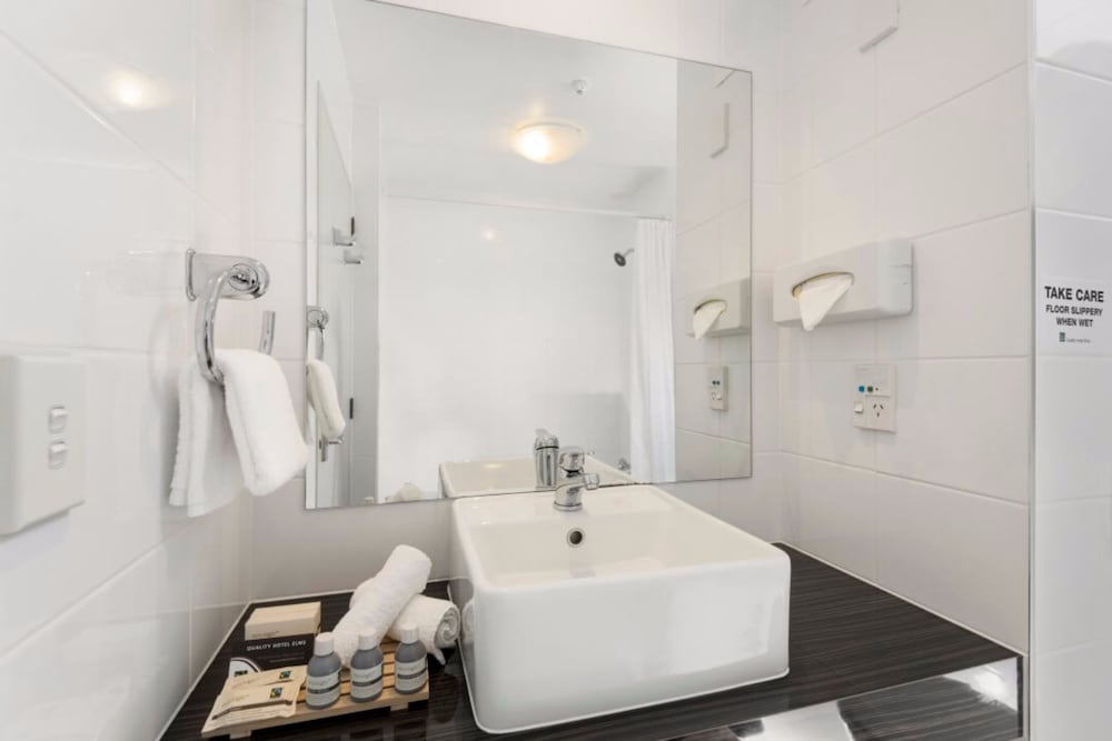 Hotel Elms Christchurch, Ascend Hotel Collection 10/29