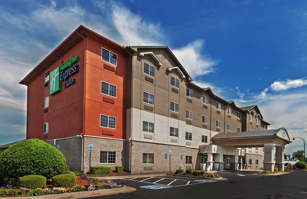 Holiday Inn Express Hotel Suites Jenks 2/72