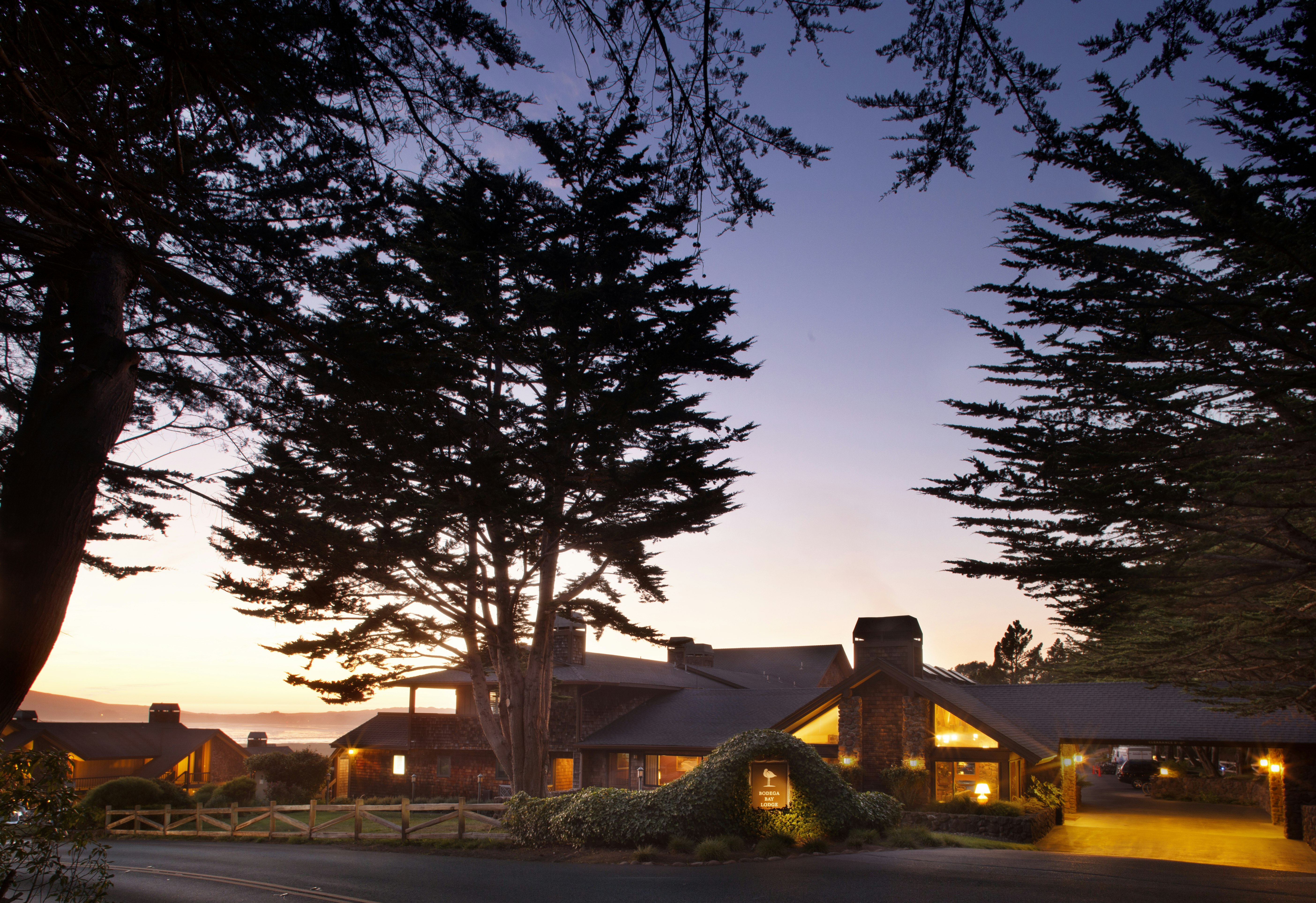 Bodega Bay Lodge 46/48